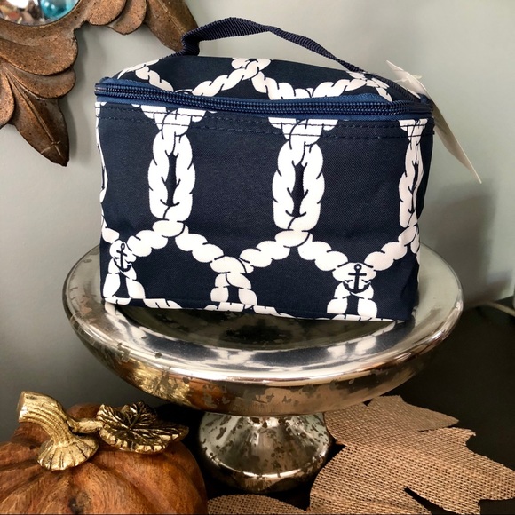 Handbags - 🆕NWT Navy Cosmetics Train Case